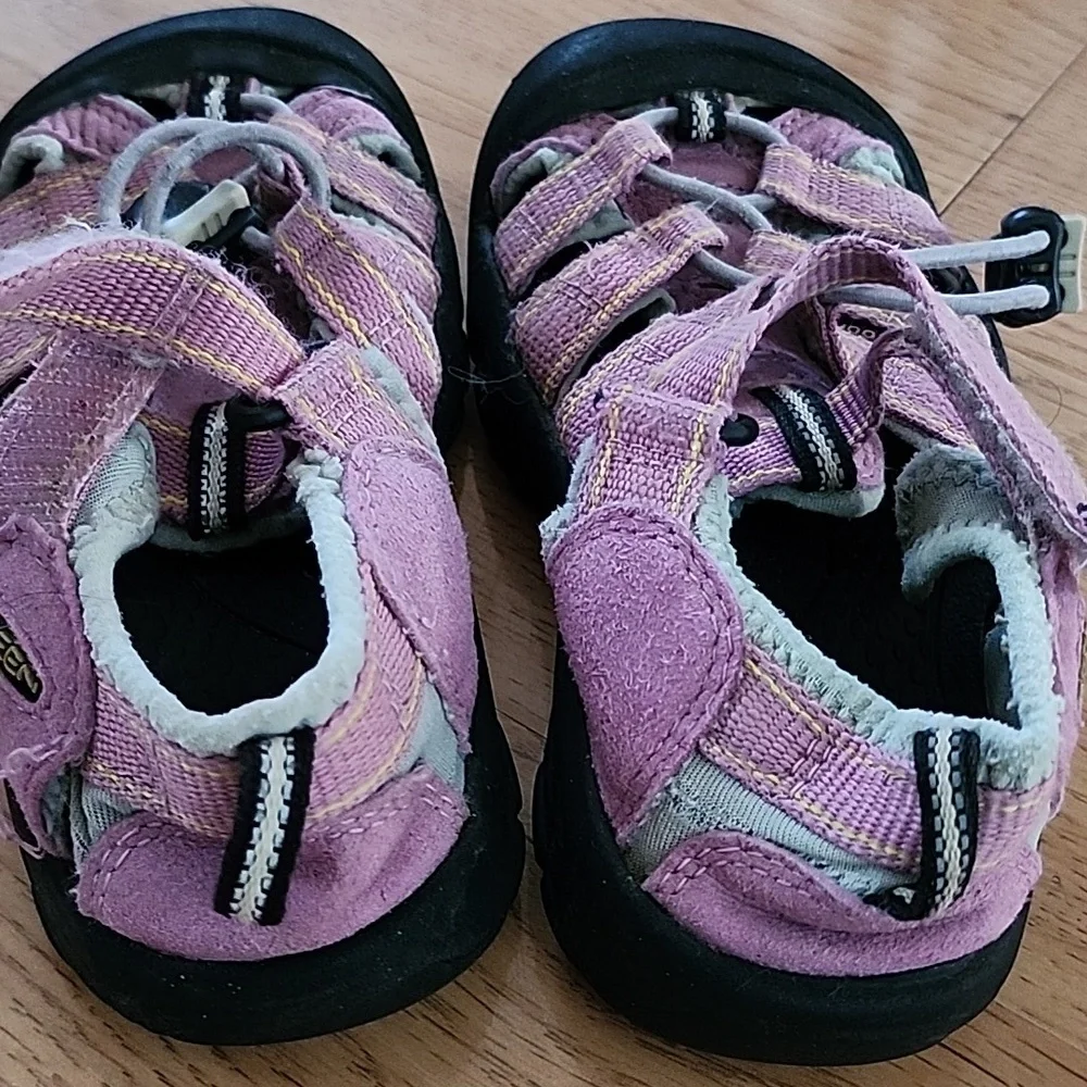 KEEN toddler water shoes US11
